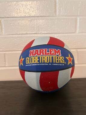 Vintage 1994 Baden Harlem Globetrotters Mini Basketball